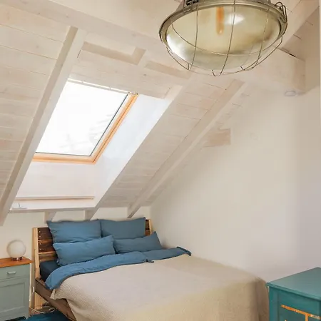 Schoene Mit Bergblick *